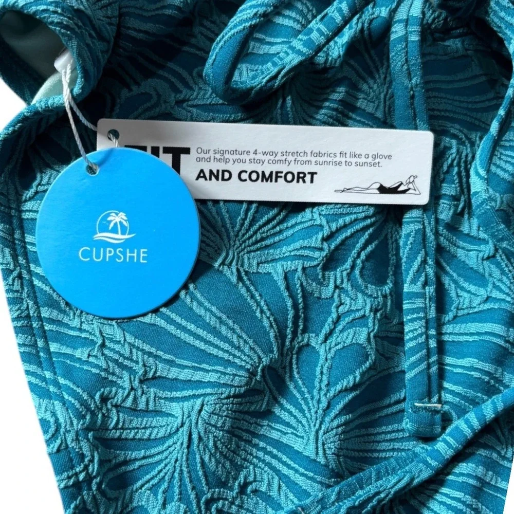 Cupshe nwt perfect